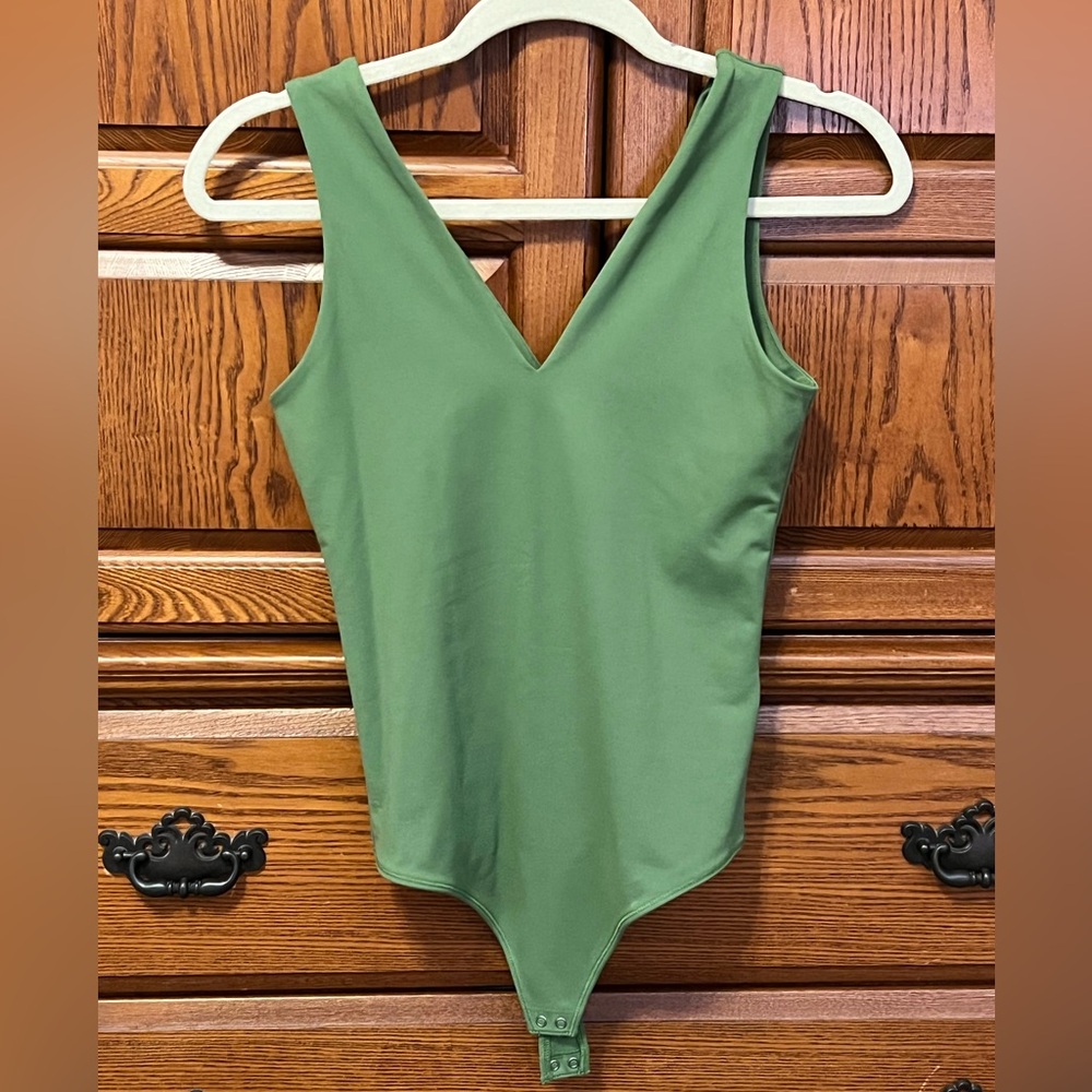 NWOT Abercrombie Bodysuit